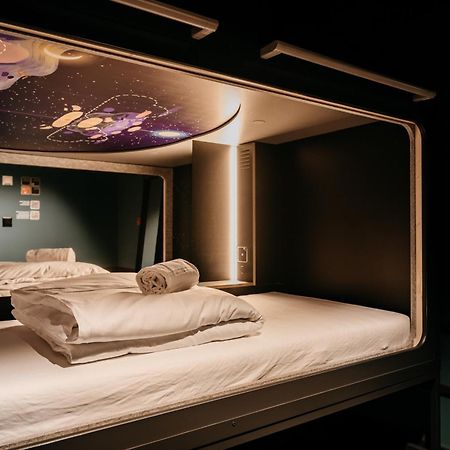 Capsule Hotel - Lucerne Old Town Zewnętrze zdjęcie