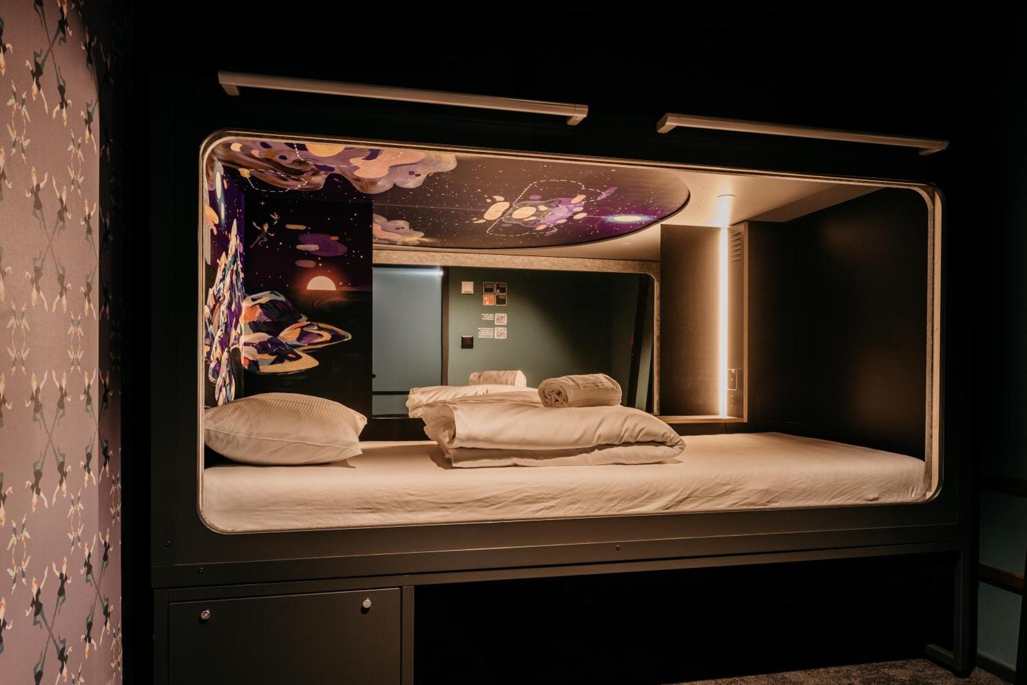 Capsule Hotel - Lucerne Old Town Zewnętrze zdjęcie