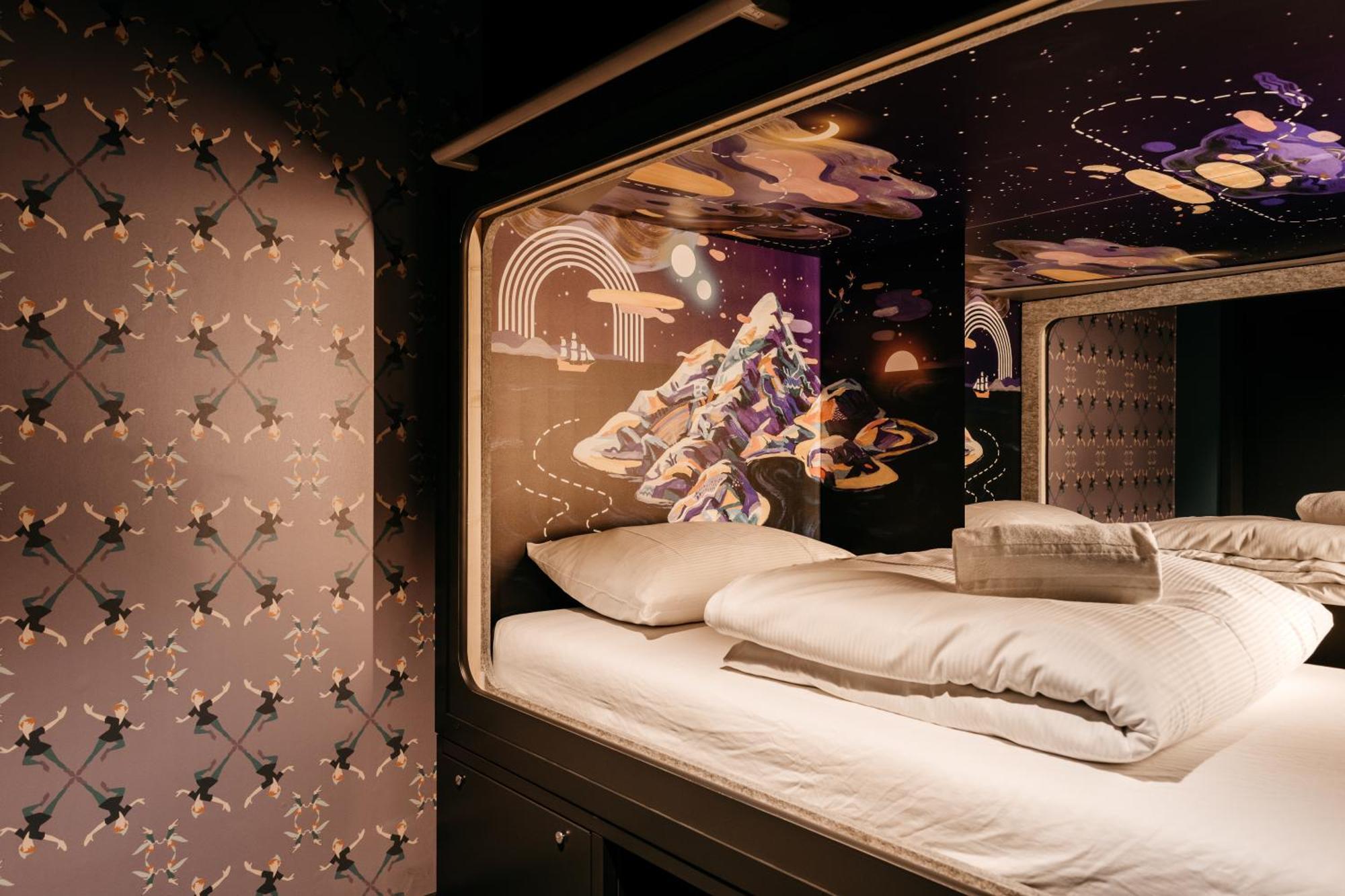 Capsule Hotel - Lucerne Old Town Zewnętrze zdjęcie
