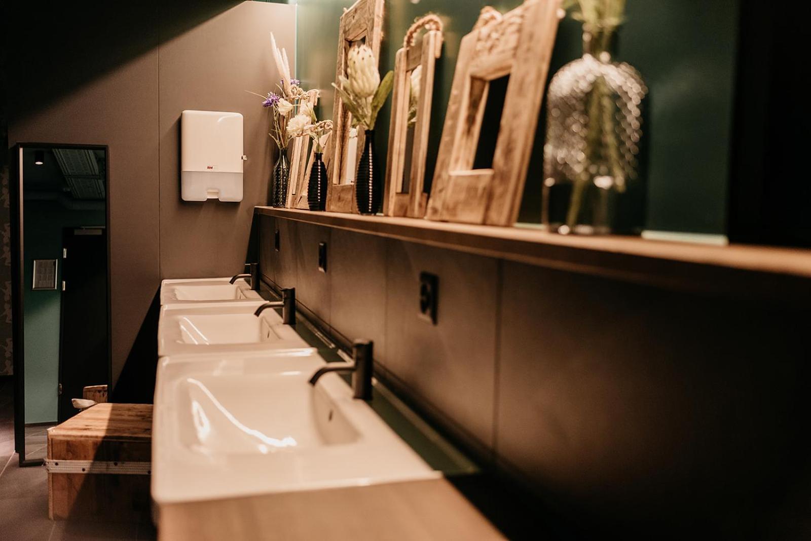 Capsule Hotel - Lucerne Old Town Zewnętrze zdjęcie